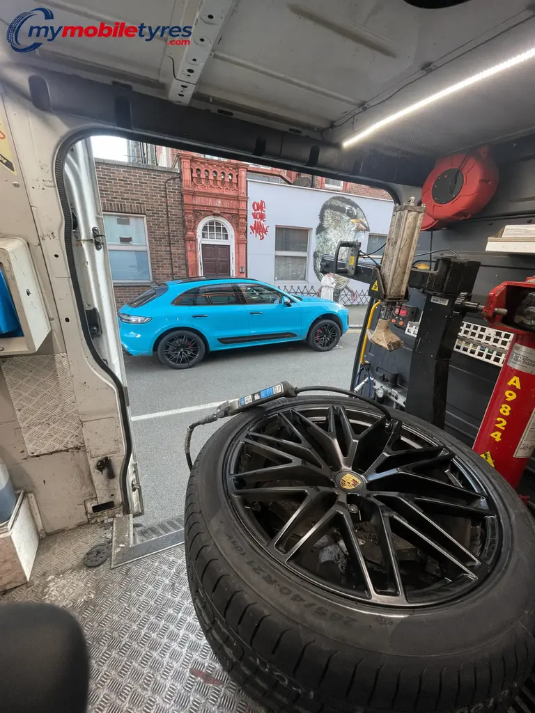 Mobile tyre fitting team serving Kingston Upon Thames