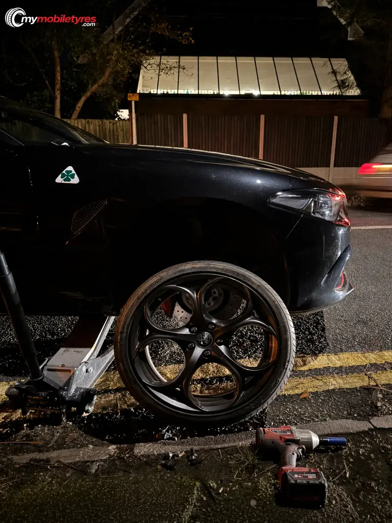 Mobile tyre fitting van serving Kingston Upon Thames